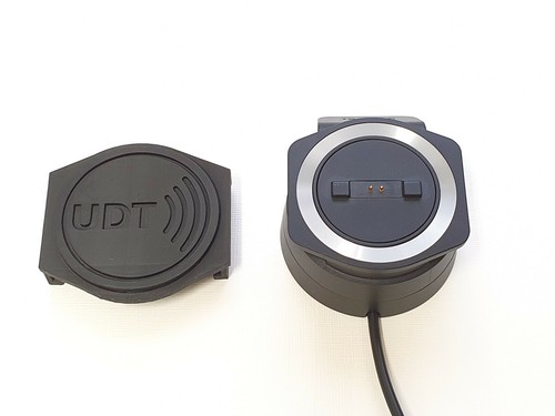 Tomtom rider motorcycle - rider, dock