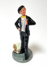 VINTAGE ROYAL DOULTON PORCELAIN FIGURINE PEARLY BOY HN2767