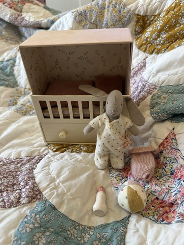 Maileg baby girl bunny - baby,