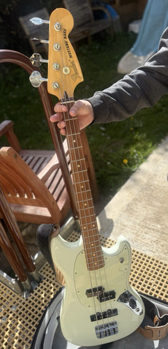 Fender mustang bass string - fender,