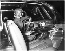 1956 GM Motorama Pontiac Club de Mer Concept Car Waldorf NY 8 x 10 photograph