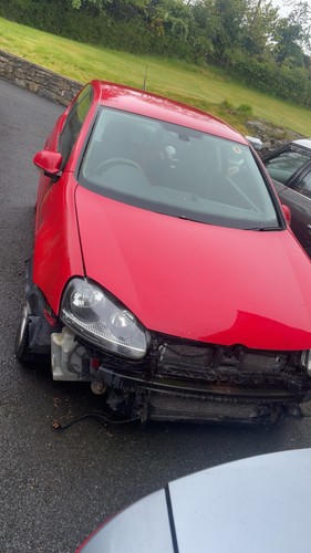 Golf mk5 breaking - 04-10,