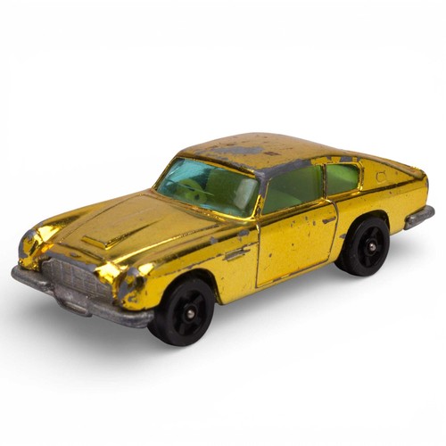 Corgi rockets 901 aston - corgi,
