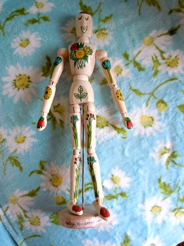 Wooden mannequin - mannequin, decorated)