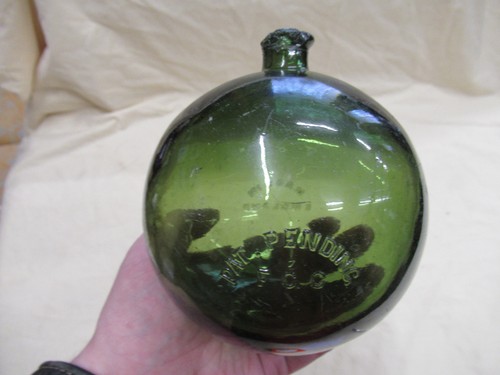 Rare green glass dog - dog, type
