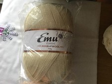 Emus 400g  Ivory Aran Yarn