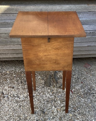 Antique mahogany work box - antique, /