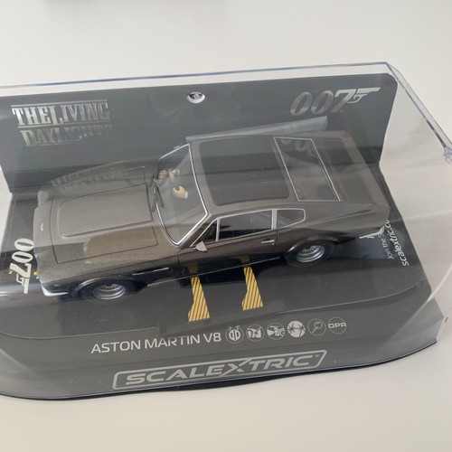 Scalextric c4239 aston - c4239,