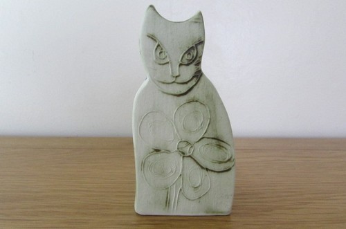 Carn pottery cat - pottery,