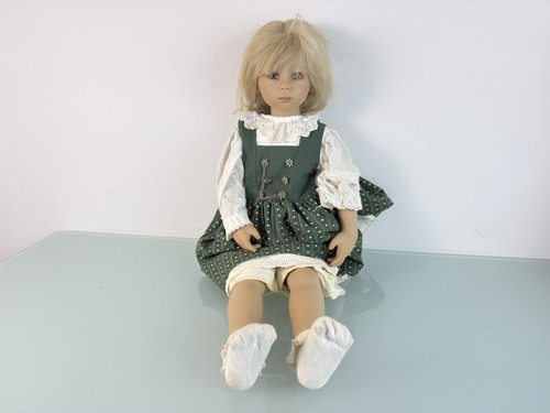 Artist doll annette - artist,