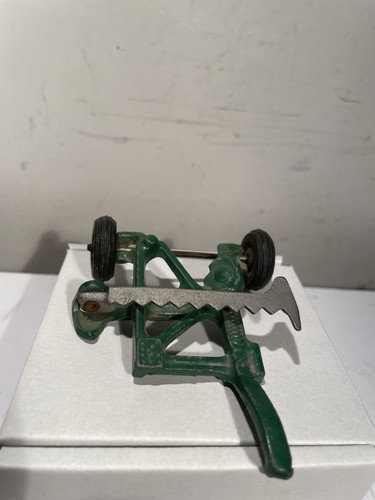 Vtg slik cast - cast, sickle