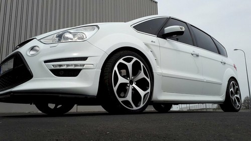 Side skirts diffusers - skirts,