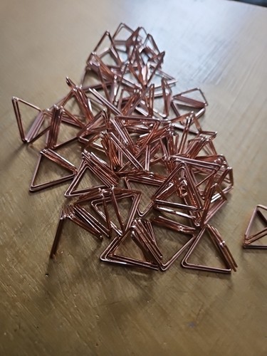 Triangle place card photo - 40,