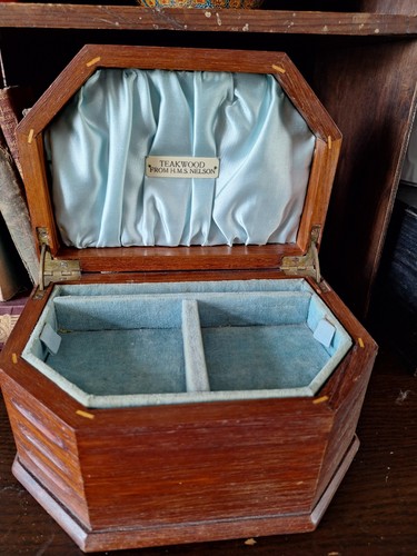Antique jewellery box - , hms