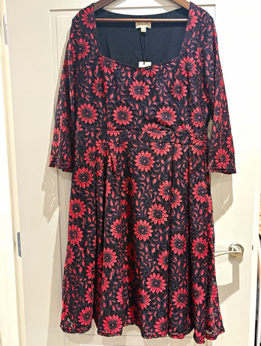 Lindy bop red black floral - red,