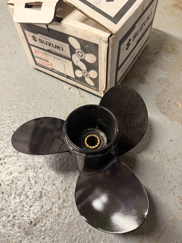 Suzuki outboard propeller - suzuki,