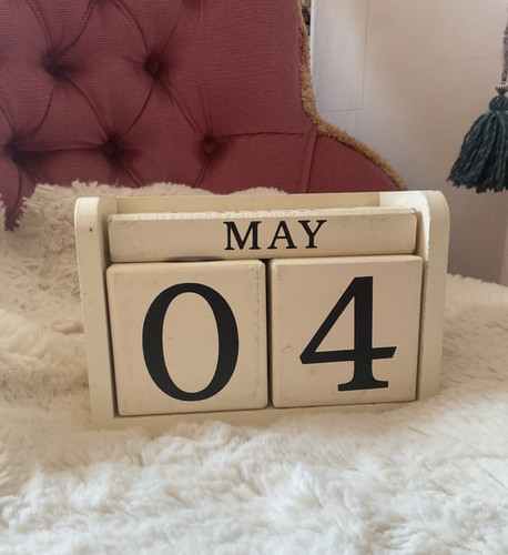 Wooden calendar day month - wooden,