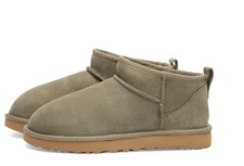 Size 4 - UGG Classic Ultra