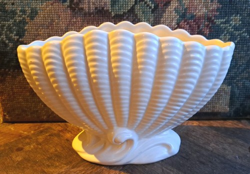 Vintage sylvac white - sylvac, shell