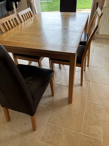 Wooden extendable dining table - extendable,
