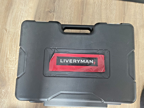 Liveryman black beauty mains - beauty,