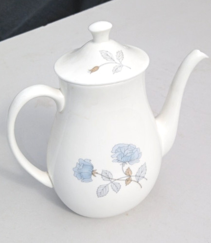 Wedgwood ice rose bone china - rose,