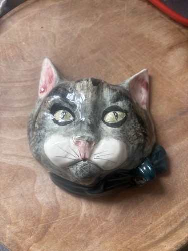 Toni raymond pottery - cat, face
