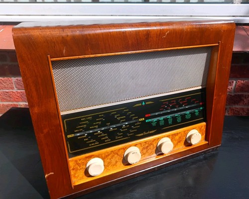Vintage valve amplifier - amplifier, radio