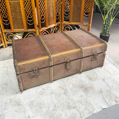 Brown vintage metal travel - metal,