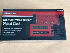 MT2500 Digital Alarm Clock Red
