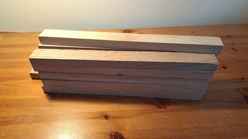 Pieces solid oak - 11,