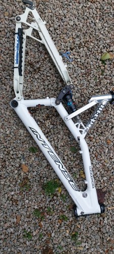 Intense uzzi gen - , 2