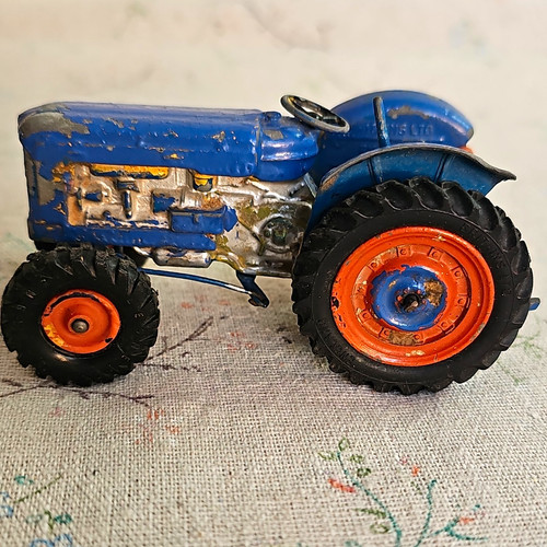 Britains fordson major tractor - britains,