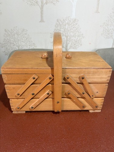 Vintage wooden tier - vintage,