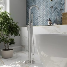Lattra Freestanding Bath