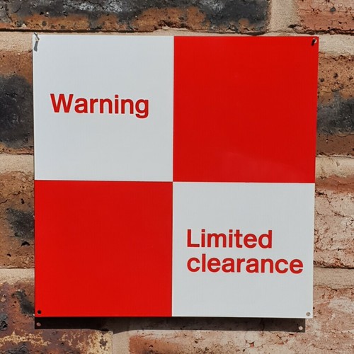Warning limited clearance - warning,