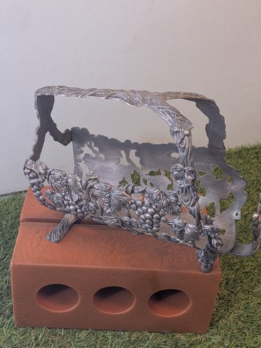 Vintage silver coloured wine - silver,