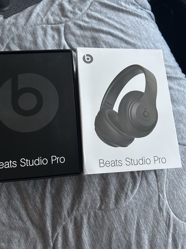 Beats dre studio - by, dr.