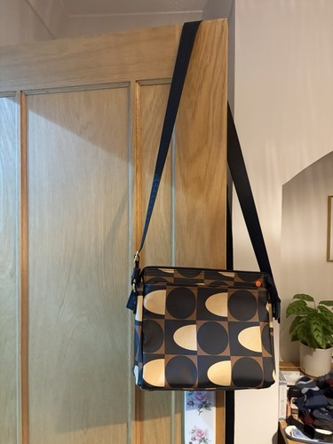 Orla kiely medium crossbody - kiely,