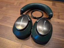 Bowers & Wilkins Px8 Wireless