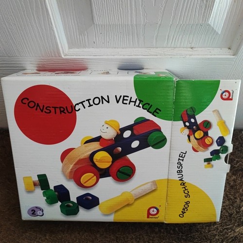 Pintoy wooden - (john,