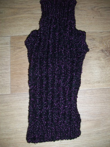 Brand new hand - , knitted