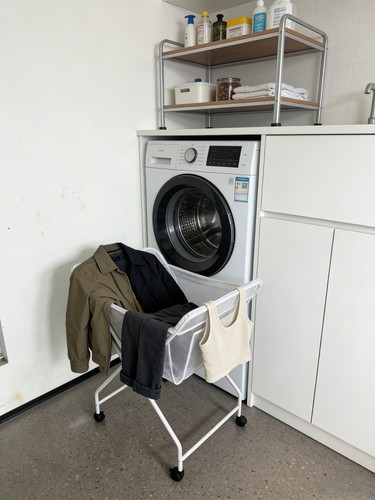 Bend laundry trolley - laundry,
