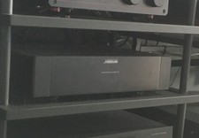 Meridian 556 Power Amplifier