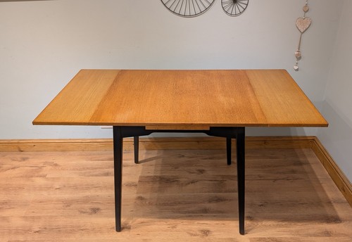 Retro mid century plan e - retro,
