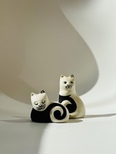2 Highbank Porcelain Cat Figurines S004 & S005, Made In Scotland