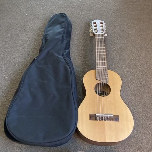 Yamaha gl1 guitalele guitar - yamaha,