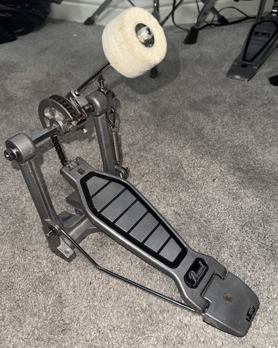 Pearl 100 series single bass - single,