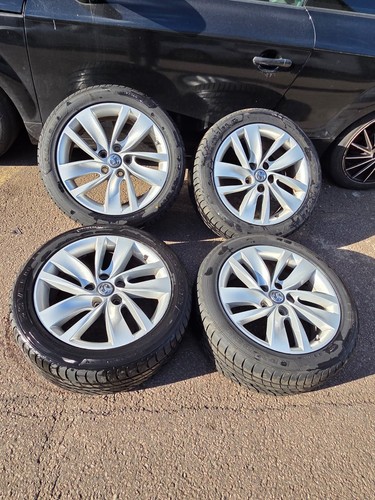 Vauxhall insignia alloys on - a,