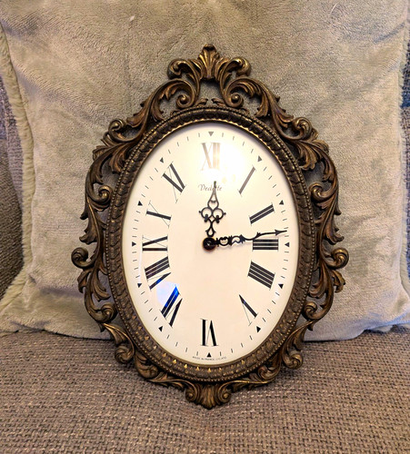 Vintage ornate baroque oval - baroque,